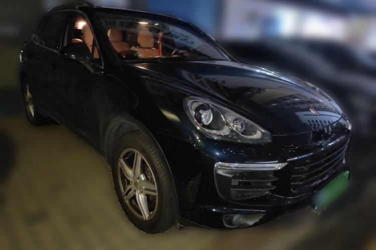 Used Porsche Cayenne 2015 Cayenne 3.0T Front Right 45 Deg