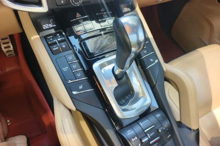 Used Porsche Cayenne 2015 Cayenne 3.0T Gear Lever