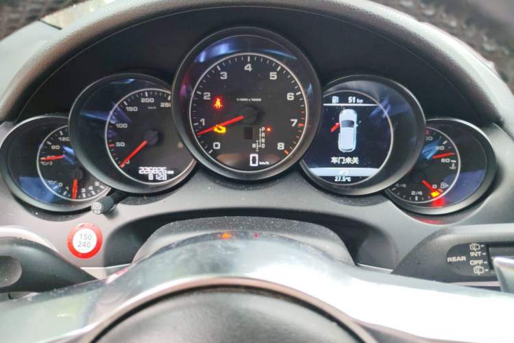Used Porsche Cayenne 2015 Cayenne 3.0T Instrument Cluster