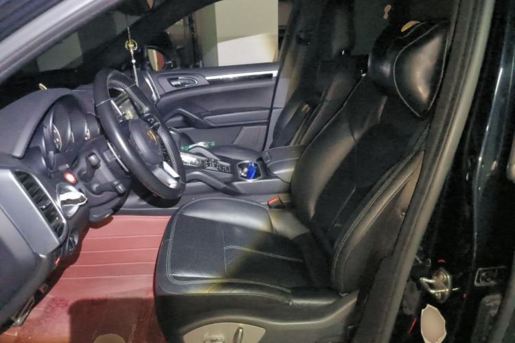 Used Porsche Cayenne 2015 Cayenne 3.0T Left Front Seat