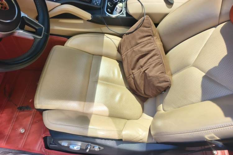 Used Porsche Cayenne 2015 Cayenne 3.0T Left Front Seat