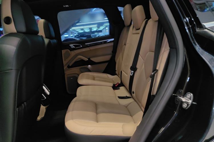 Used Porsche Cayenne 2015 Cayenne 3.0T Left Rear Seat