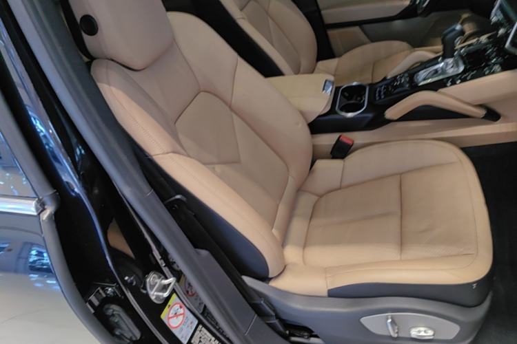 Used Porsche Cayenne 2015 Cayenne 3.0T Right Front Seat