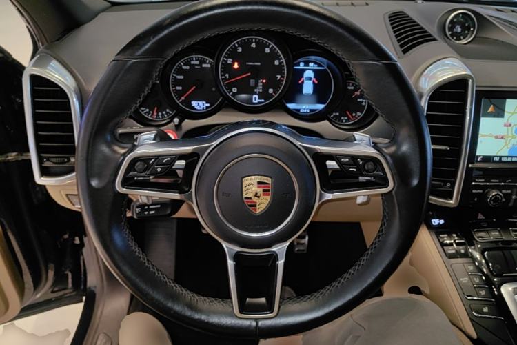 Used Porsche Cayenne 2015 Cayenne 3.0T Steering Wheel