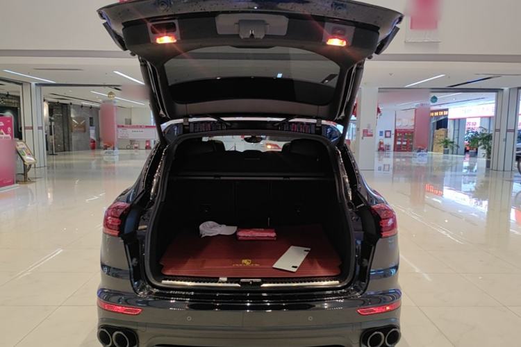 Used Porsche Cayenne 2015 Cayenne 3.0T Trunk
