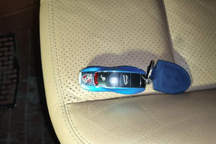 Used Porsche Cayenne 2015 Cayenne 3.0T Vehicle Key