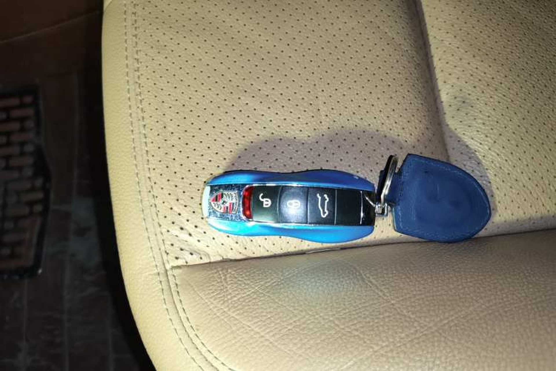 Used Porsche Cayenne 2015 Cayenne 3.0T Vehicle Key