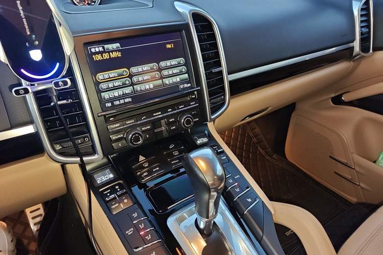 Used Porsche Cayenne 2015 Cayenne 3.0T Audio And AC Panel