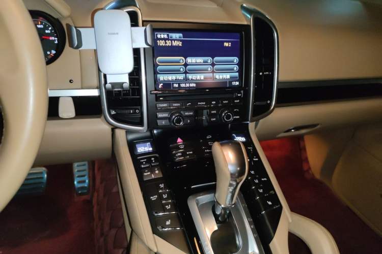 Used Porsche Cayenne 2015 Cayenne 3.0T Audio And AC Panel