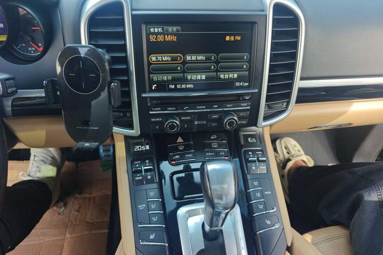 Used Porsche Cayenne 2015 Cayenne 3.0T Audio And AC Panel