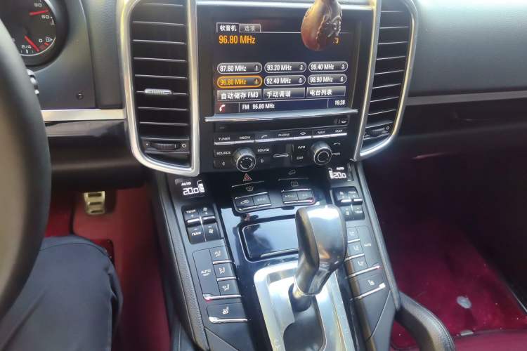 Used Porsche Cayenne 2015 Cayenne 3.0T Audio And AC Panel