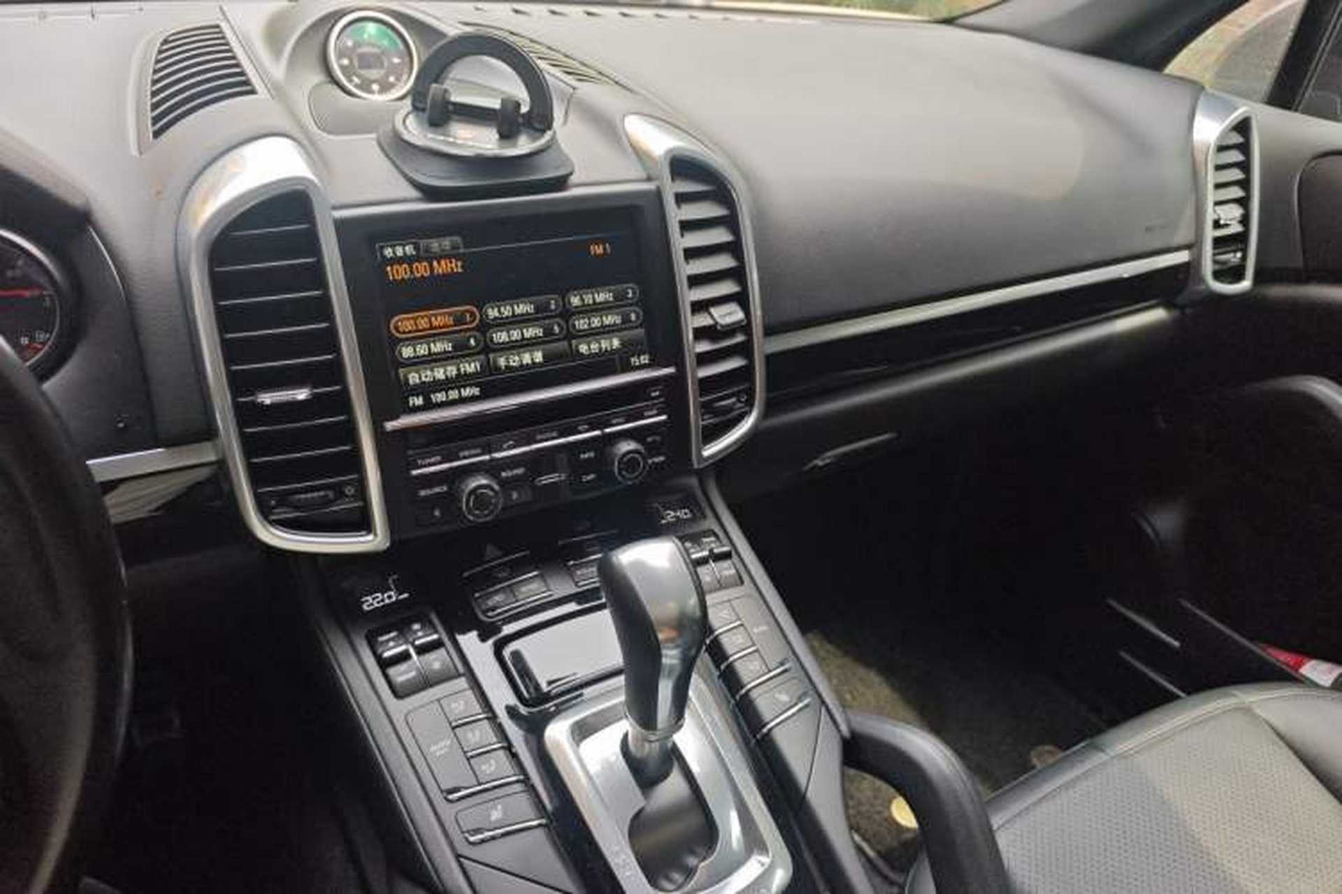 Used Porsche Cayenne 2015 Cayenne 3.0T Audio And AC Panel