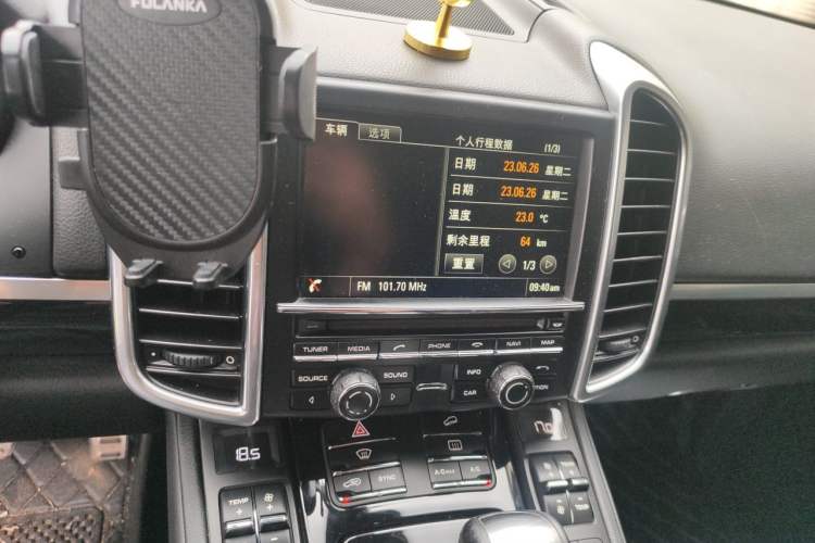 Used Porsche Cayenne 2015 Cayenne 3.0T Audio And AC Panel
