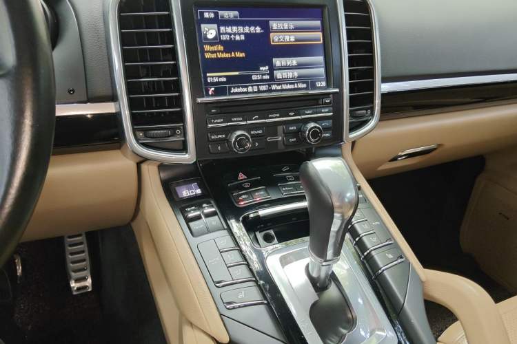 Used Porsche Cayenne 2015 Cayenne 3.0T Audio And AC Panel