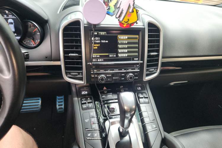 Used Porsche Cayenne 2015 Cayenne 3.0T Audio And AC Panel