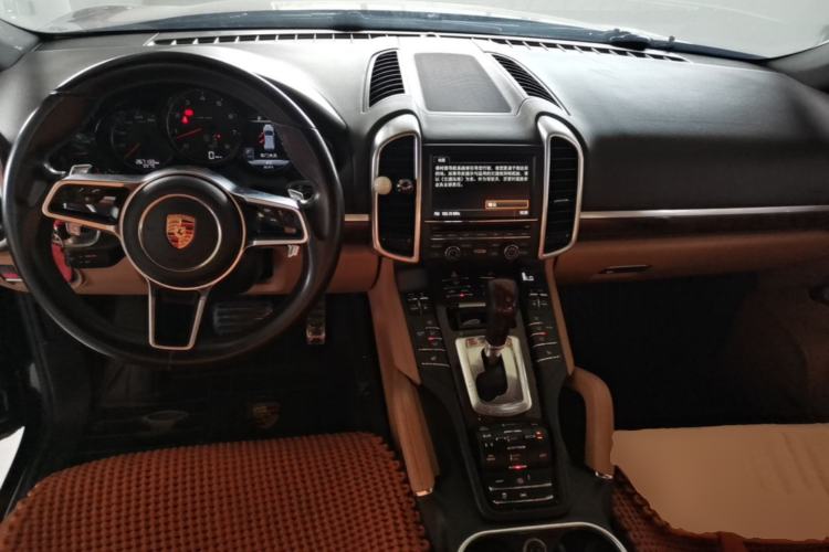 Used Porsche Cayenne 2015 Cayenne 3.0T Center Console