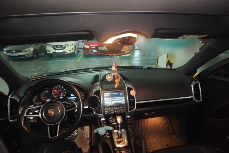 Used Porsche Cayenne 2015 Cayenne 3.0T Center Console