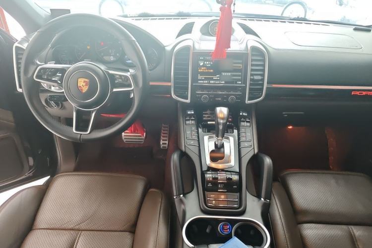 Used Porsche Cayenne 2015 Cayenne 3.0T Center Console