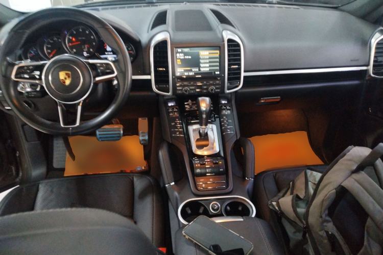 Used Porsche Cayenne 2015 Cayenne 3.0T Center Console
