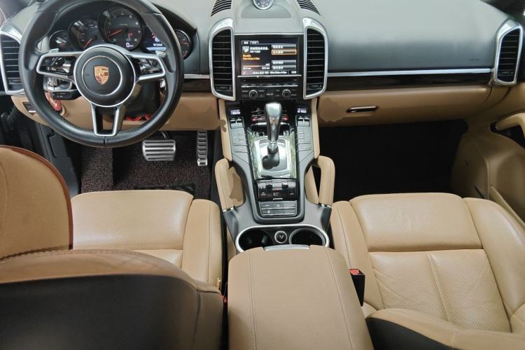 Used Porsche Cayenne 2015 Cayenne 3.0T Center Console
