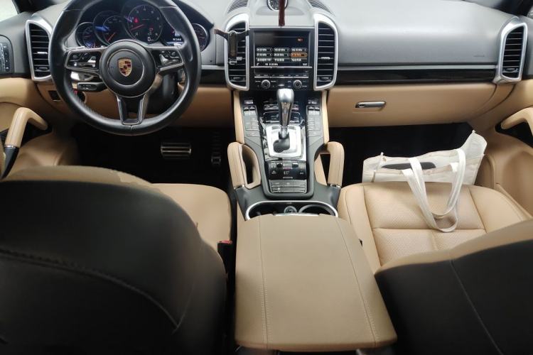 Used Porsche Cayenne 2015 Cayenne 3.0T Center Console
