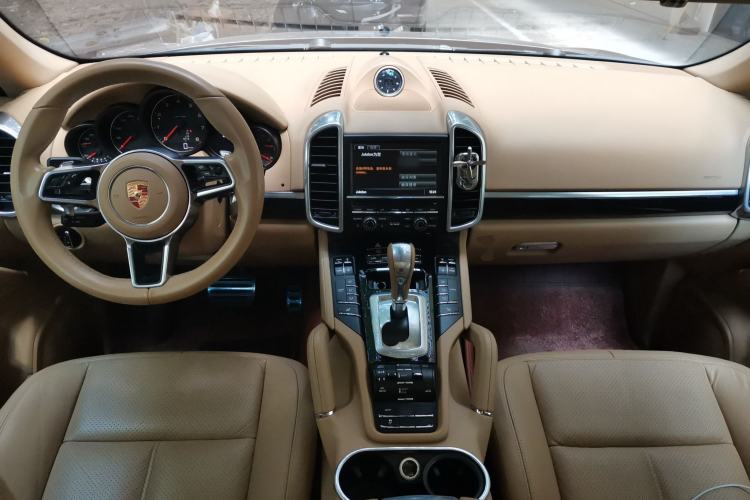Used Porsche Cayenne 2015 Cayenne 3.0T Center Console