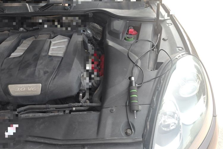 Used Porsche Cayenne 2015 Cayenne 3.0T Engine Bay Left