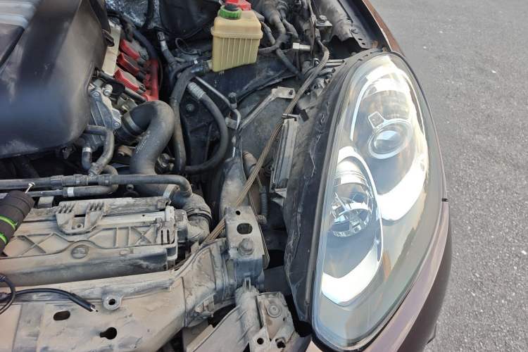 Used Porsche Cayenne 2015 Cayenne 3.0T Engine Bay Left