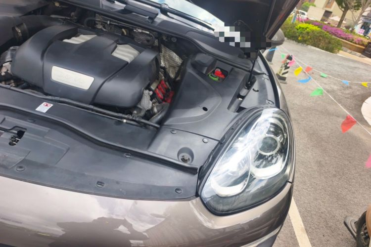 Used Porsche Cayenne 2015 Cayenne 3.0T Engine Bay Left