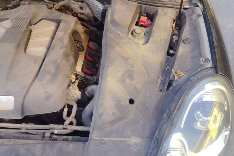 Used Porsche Cayenne 2015 Cayenne 3.0T Engine Bay Left