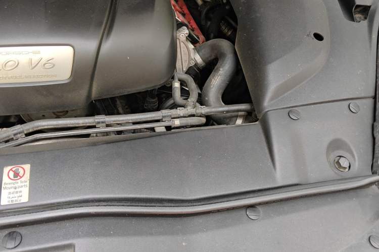 Used Porsche Cayenne 2015 Cayenne 3.0T Engine Bay Left