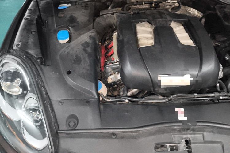 Used Porsche Cayenne 2015 Cayenne 3.0T Engine Bay Right