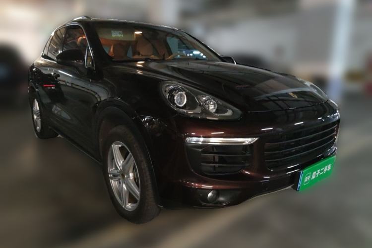 Used Porsche Cayenne 2015 Cayenne 3.0T Front Right 45 Deg