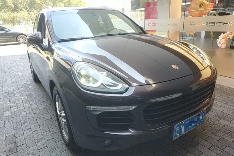 Used Porsche Cayenne 2015 Cayenne 3.0T Front Right 45 Deg