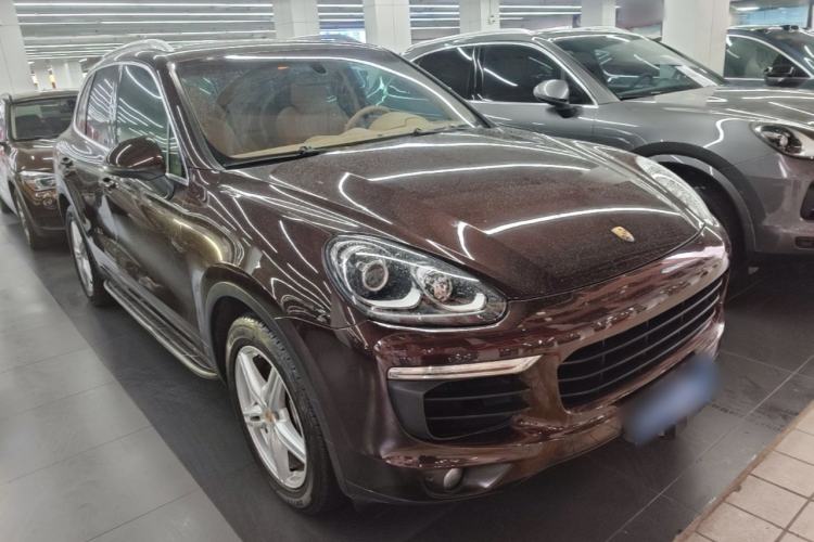 Used Porsche Cayenne 2015 Cayenne 3.0T Front Right 45 Deg