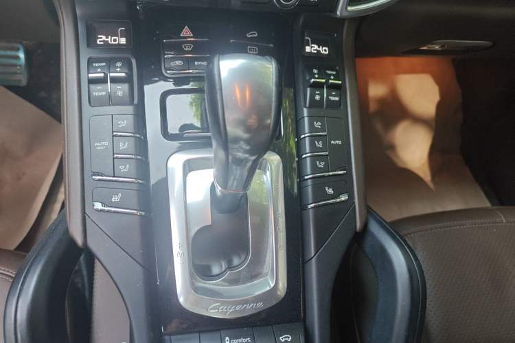 Used Porsche Cayenne 2015 Cayenne 3.0T Gear Lever