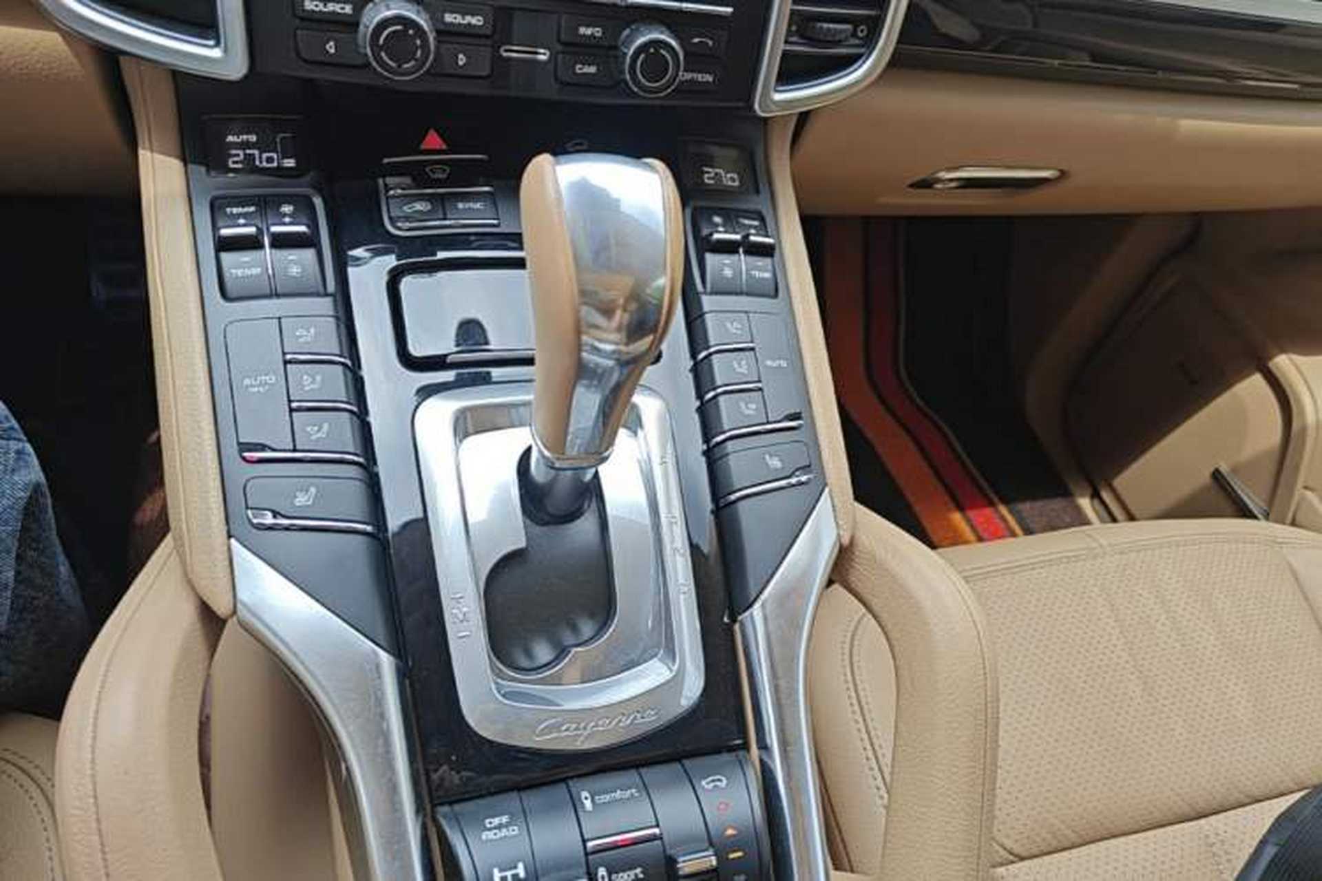 Used Porsche Cayenne 2015 Cayenne 3.0T Gear Lever