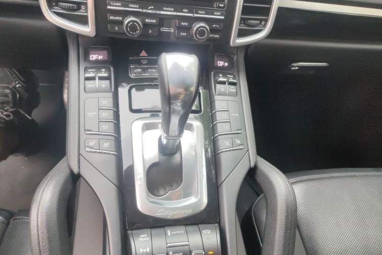 Used Porsche Cayenne 2015 Cayenne 3.0T Gear Lever