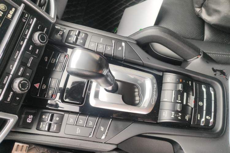 Used Porsche Cayenne 2015 Cayenne 3.0T Gear Lever