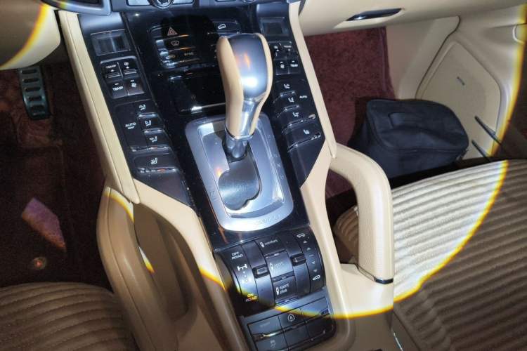 Used Porsche Cayenne 2015 Cayenne 3.0T Gear Lever