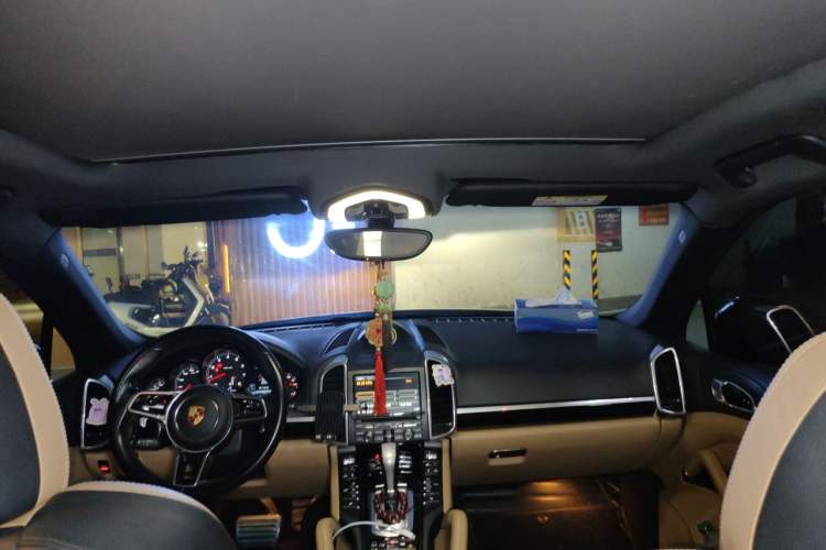 Used Porsche Cayenne 2015 Cayenne 3.0T Headliner