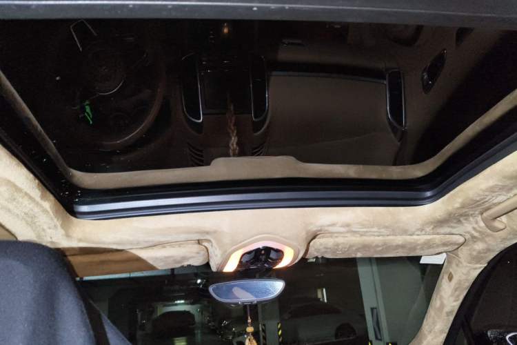 Used Porsche Cayenne 2015 Cayenne 3.0T Headliner