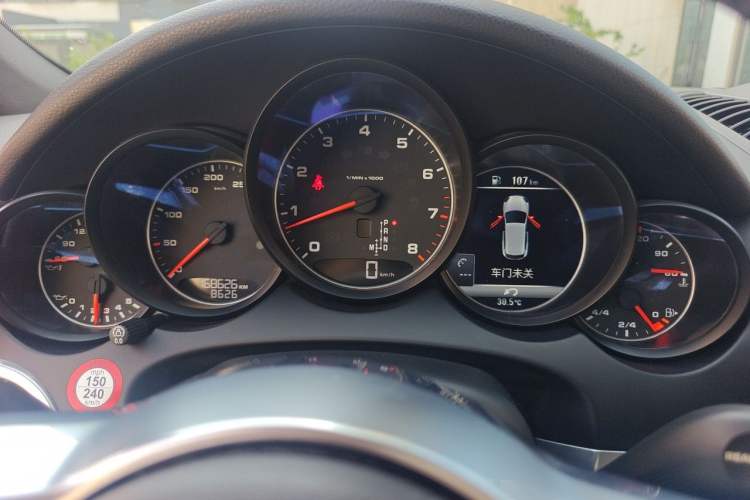 Used Porsche Cayenne 2015 Cayenne 3.0T Instrument Cluster