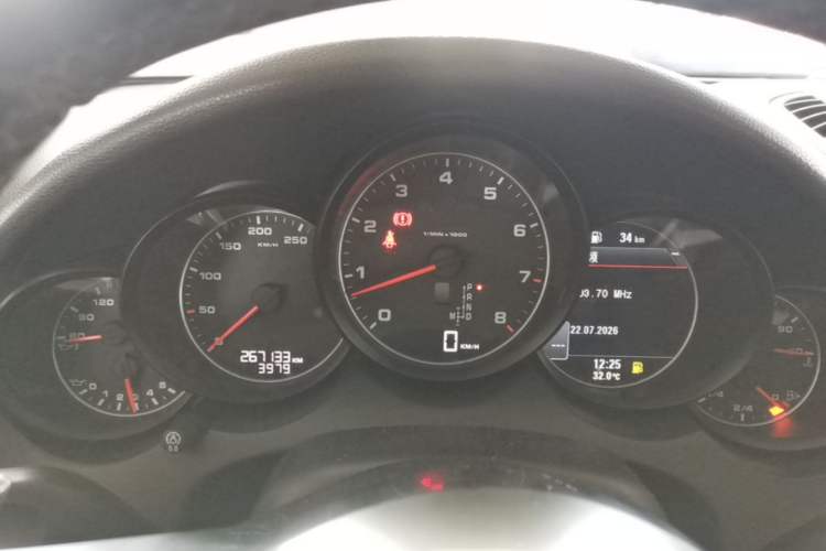 Used Porsche Cayenne 2015 Cayenne 3.0T Instrument Cluster