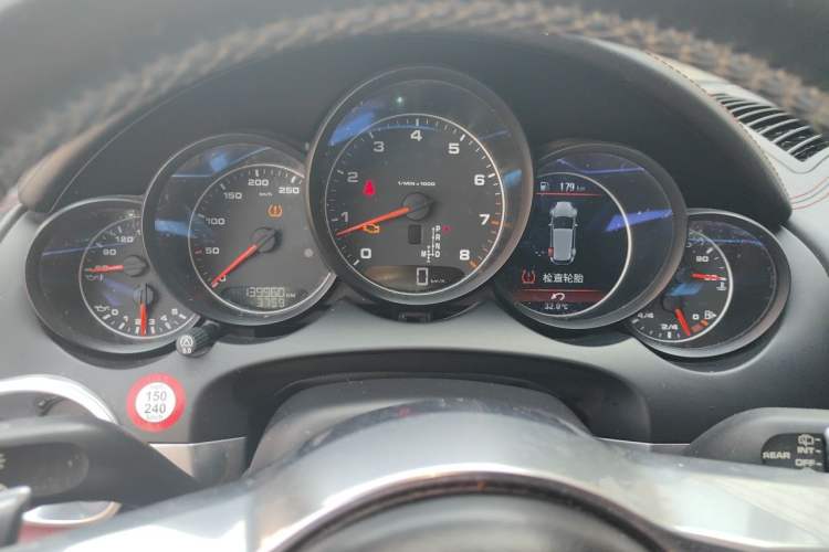 Used Porsche Cayenne 2015 Cayenne 3.0T Instrument Cluster