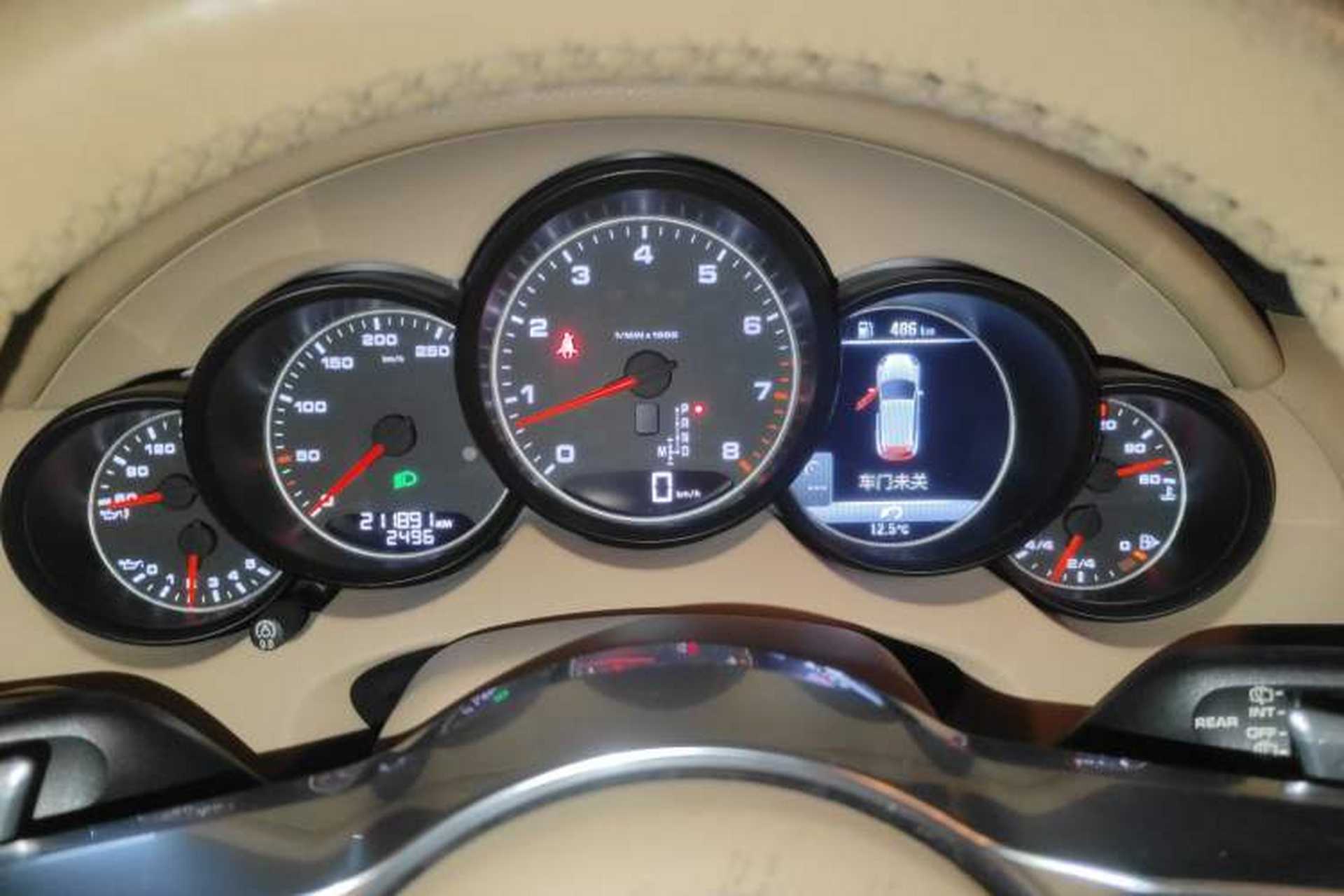 Used Porsche Cayenne 2015 Cayenne 3.0T Instrument Cluster