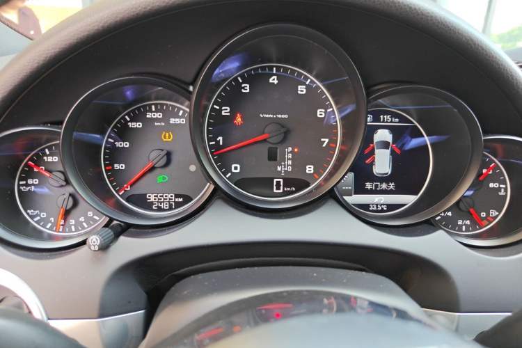 Used Porsche Cayenne 2015 Cayenne 3.0T Instrument Cluster