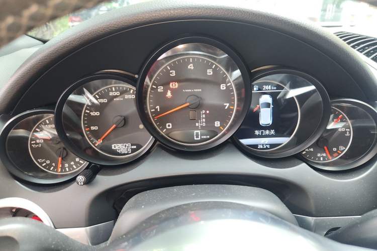 Used Porsche Cayenne 2015 Cayenne 3.0T Instrument Cluster