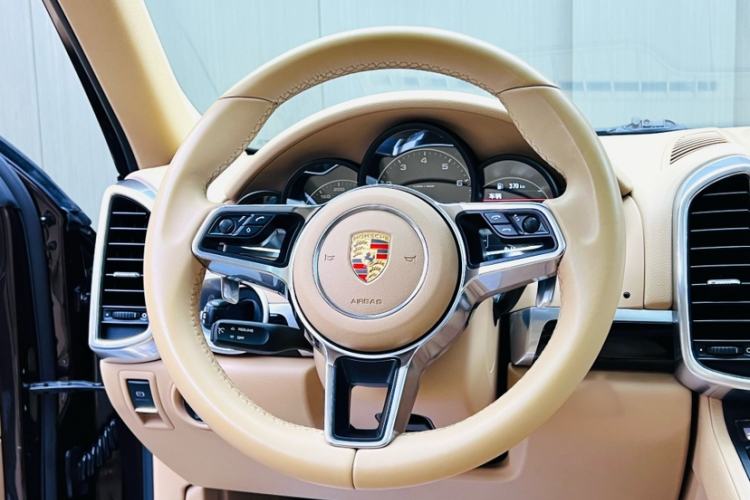 Used Porsche Cayenne 2015 Cayenne 3.0T Interior 2