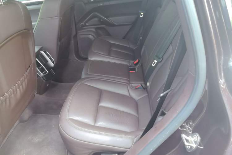 Used Porsche Cayenne 2015 Cayenne 3.0T Interior 4